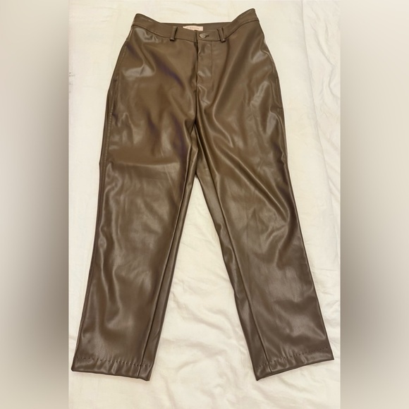 BCBGeneration Olive‎ Faux Leather Pants (S) - Picture 6 of 10